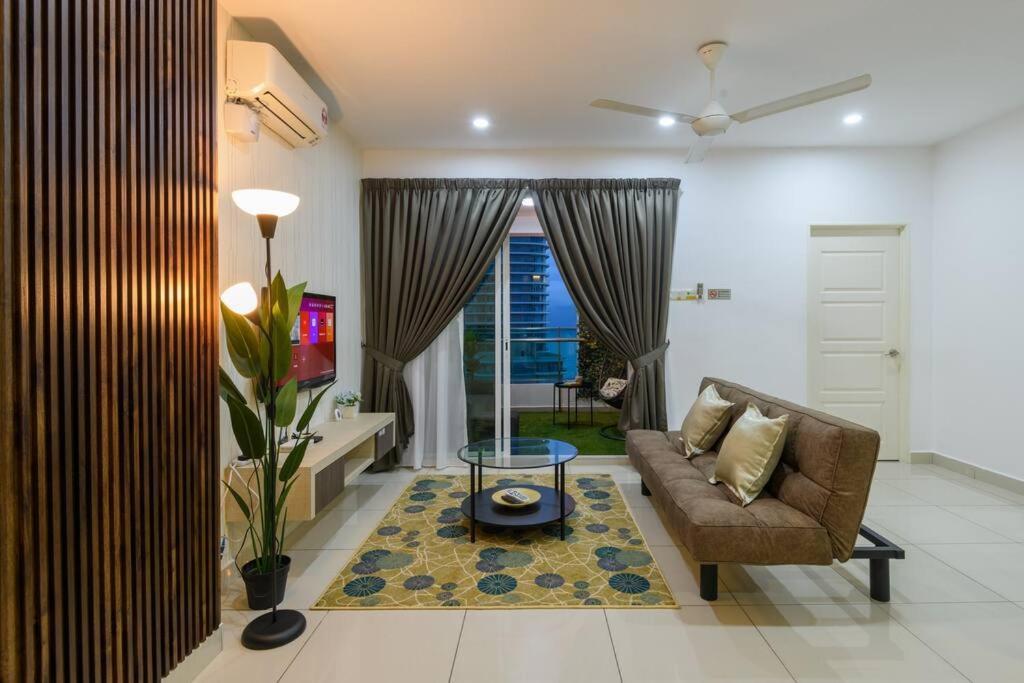 2R1B/Seaview Tropical /1~8Pax/Gurney Mansion One Appartement George Town Buitenkant foto