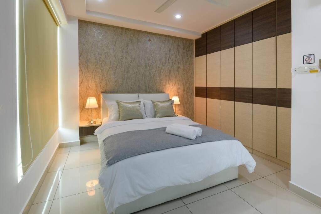 2R1B/Seaview Tropical /1~8Pax/Gurney Mansion One Appartement George Town Buitenkant foto