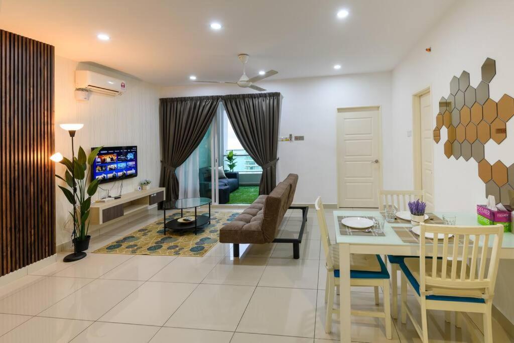 2R1B/Seaview Tropical /1~8Pax/Gurney Mansion One Appartement George Town Buitenkant foto